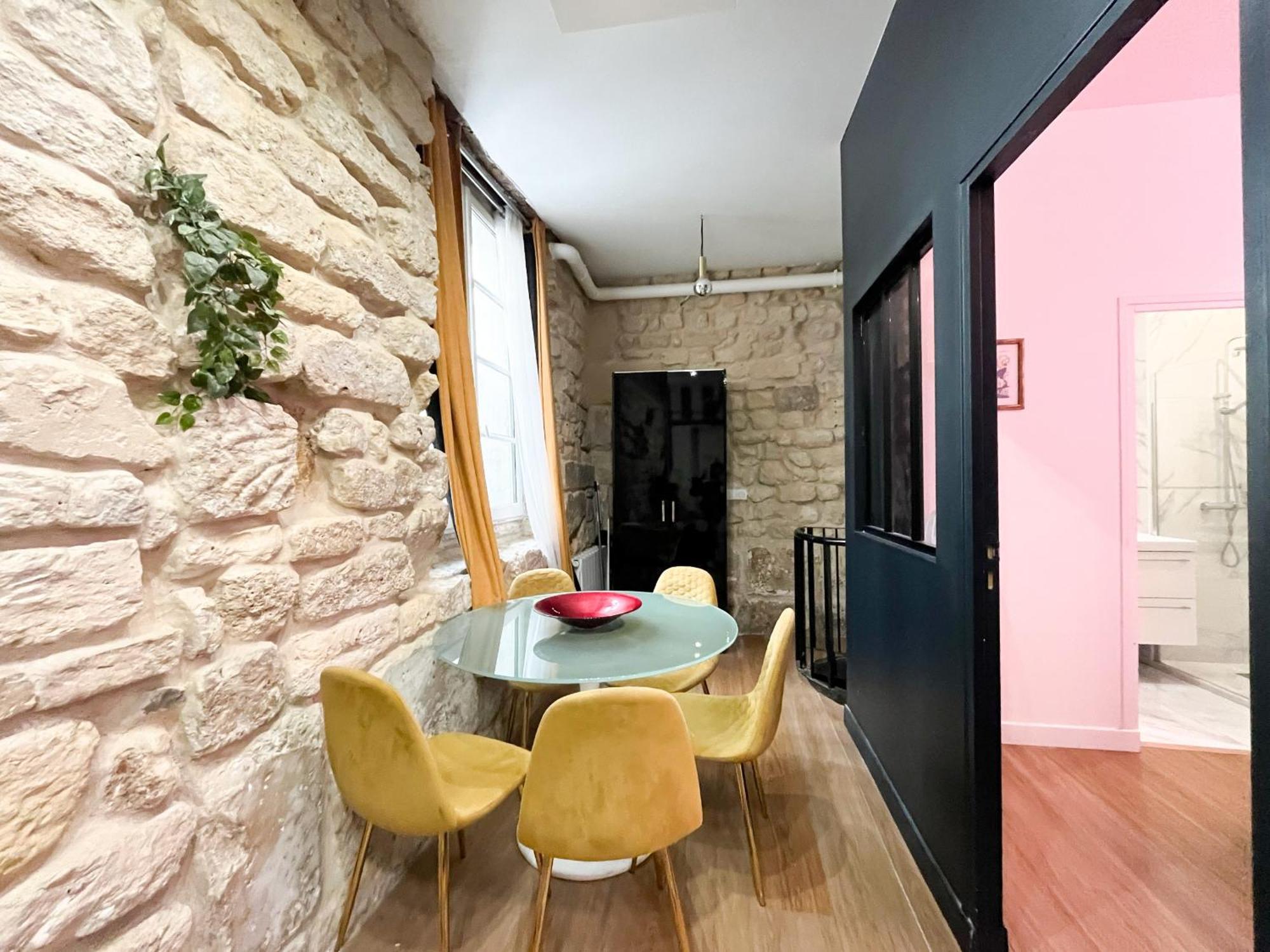 154 - Urban Atelier Cinema In * Paris